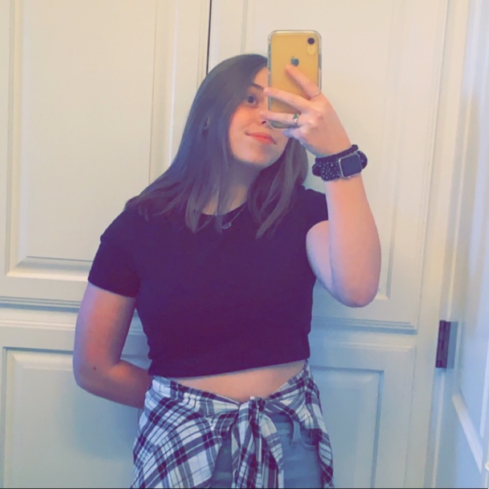 Meet your Posher, Carissa